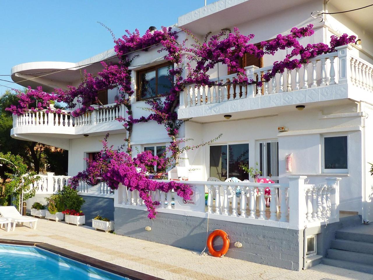 Rouladina Apartments Stalós Exterior foto